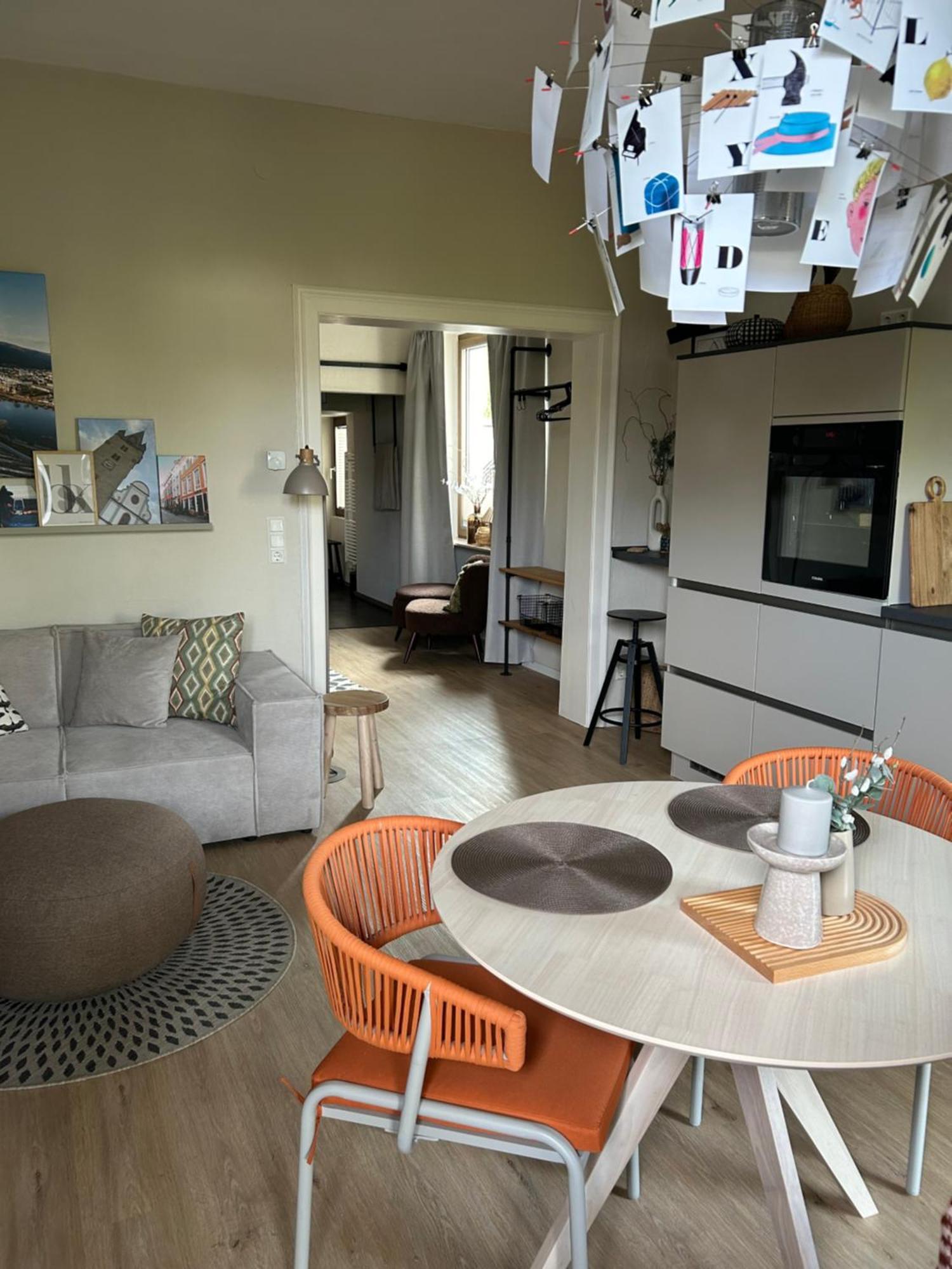 Apartment Cues11